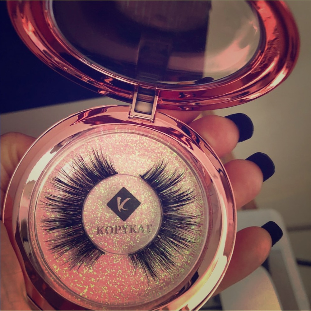 Lashes